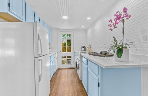 Southside Cottage | The Palm Cottage