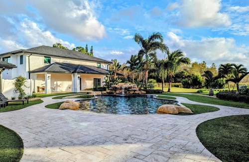 Palm Beach Country Estates House | The Phoenix Estate-Luxury Modern Farmhouse Getaway