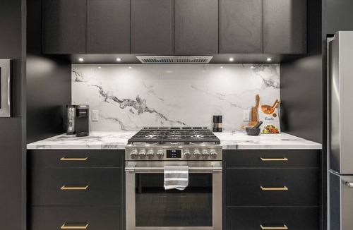 Killarney House | The Platinum Stay | Luxury 2 Bed | Min to DT