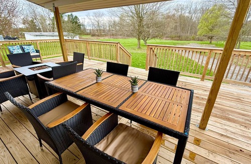 North Royalton House | The Royalton Hidden Gem Dreamy villa 6bedrooms/4bath