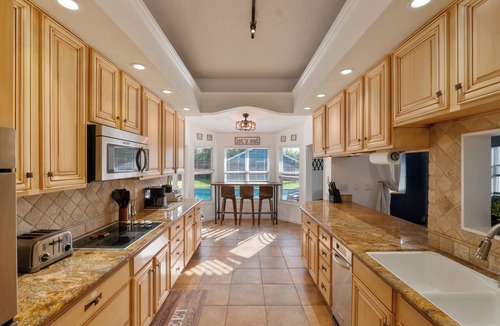 Jupiter Farms House | The Rustic Resort - 2 Homes, Pool, Building, Golf! Sleeping for up to 30!