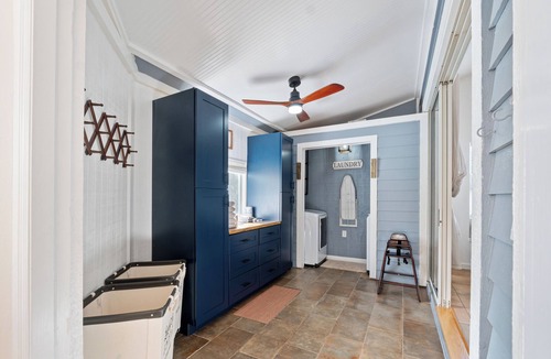 Jupiter Farms House | The Rustic Resort - 2 Homes, Pool, Building, Golf! Sleeping for up to 30!