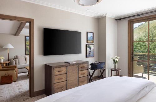 Jackson Hotel | The Rusty Parrot Lodge and Spa