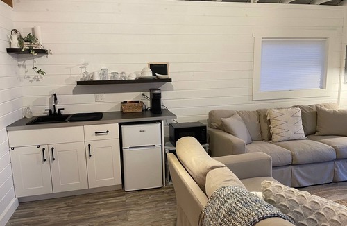 Regional District of Nanaimo Cabin | ‘The SeaShack’ - a unique beachfront stay for two