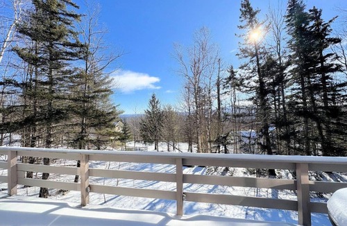 Bromley Mountain House | The spacious Ledges at Bromley!