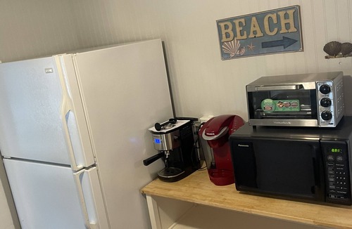 Hampton Apartment | The StarFish - 2bdr/one bath, ocean view