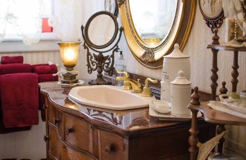 Plymouth Bed & Breakfast | The Tea Rose Inn at Plymouth