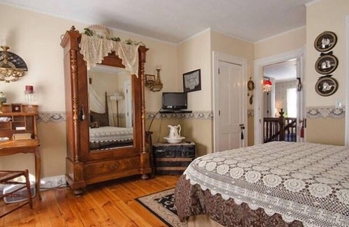 Plymouth Bed & Breakfast | The Tea Rose Inn at Plymouth
