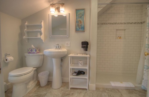 West Harwich Bed & Breakfast | The Tern Inn Bed & Breakfast and Cottages