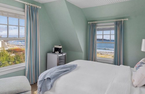 Kennebunkport Hotel | The Tides Beach Club