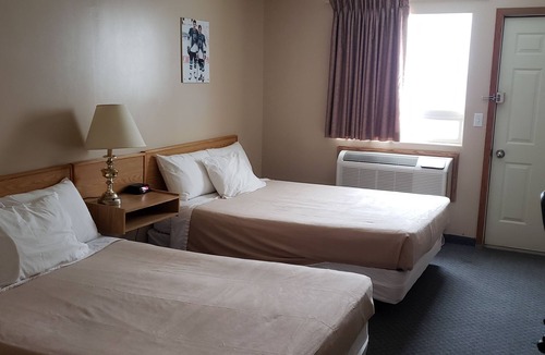 Saskatoon Hotel | The Travel Inn Resort