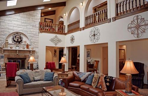 Red River House | The Villa