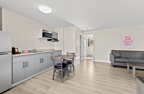 Kamloops Hotel | The Vista Inn