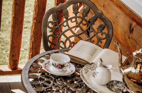 Central Alberta Cabin | The Wildrose Parlour | Old World Escape | Cozy Cabin at Go Hard Ranch