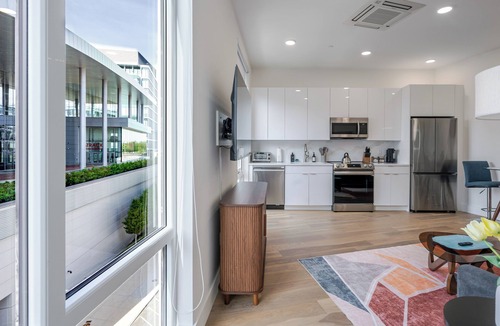 Allston Apartment | This apartment is a 1 bedroom(s), 1 bathrooms, located in Brighton, MA.