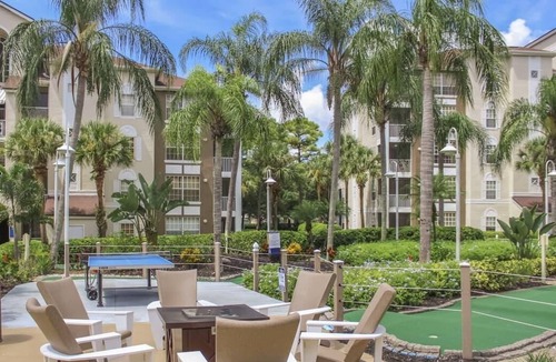Florida Central Atlantic Coast Resort | Three Comfortable Units, Mini-Golf and Basketball, Fun! Free Wifi, Theme Parks