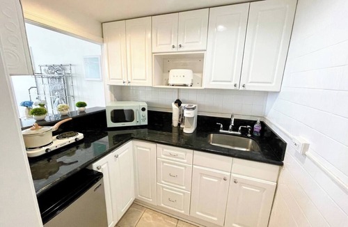 Palm Beach - West Palm Beach Apartment | Tiffany's Exclusive Palm Beach Hotel