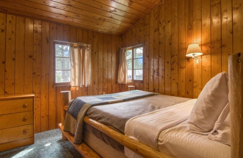 East Kootenay Hotel | Timbers Resort | 2BR | Cabin 1