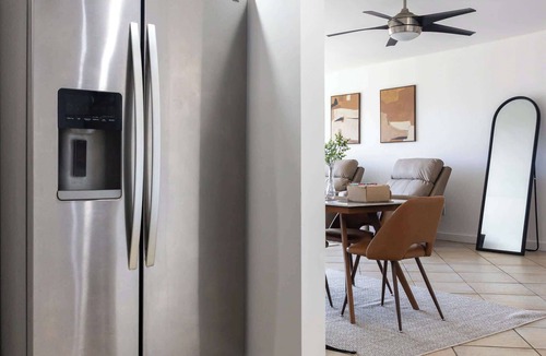 Sunny Isles Beach Apartment | Tiny Tower Treasure - Sleeps 5 & Soaks Sun