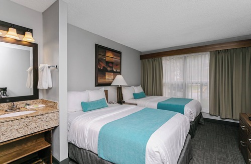 Jasper Hotel | Tonquin Inn