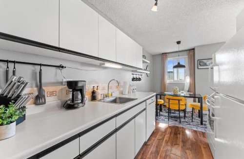 North Central Edmonton Apartment | Tower city view , pool , Gym