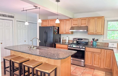 Waitsfield House | Traditional Private Vermont Home with Post & Beam Finishes