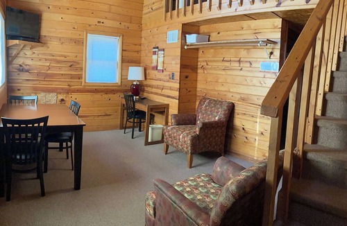 Deadwood House | Trailshead Lodge - Cabin 7