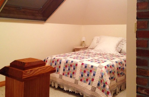 Lyndon Center Condo | Trailside Location for Your Bike Vacation!