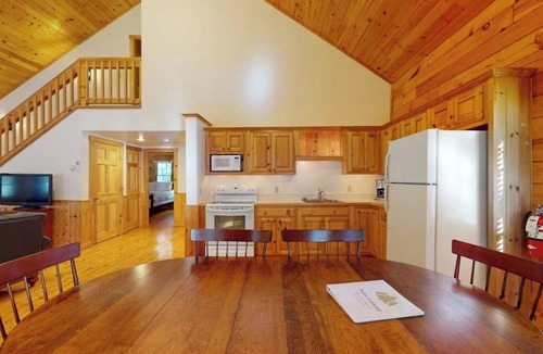 Northport Cabin | Tranquil dog-friendly cabin with full kitchen, fireplace & nearby recreation