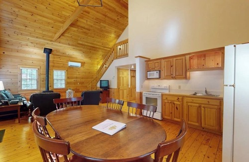 Northport Cabin | Tranquil dog-friendly cabin with full kitchen, fireplace & nearby recreation