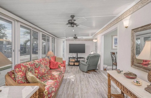 Hutchinson Island South Cottage | Tranquil River Cottage