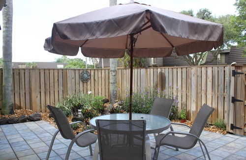 The Bluffs House | Tranquil/tasteful/serene 2BDRM townhouse avail (min 1 MO); L/T (3 MOS+) welcome