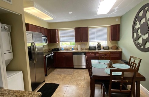 North Palm Beach Apartment | Tranquil Waterfront Apt in North Palm Beach, FL