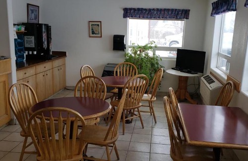 Saskatoon Hotel | Travel-Inn Resort & Campground