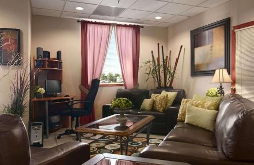 Stony Plain Hotel | Travelodge by Wyndham Stony Plain