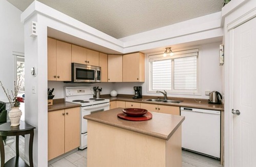 Southwest Edmonton House | Trelle - Cozy Fireplace, Fenced Yard, & DbleGarage