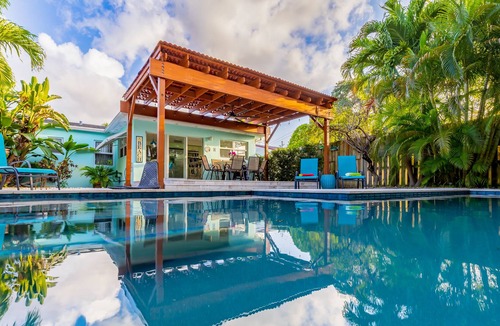 Dania Beach Villa | Tropical House with Pool & BBQ, Beach Nearby