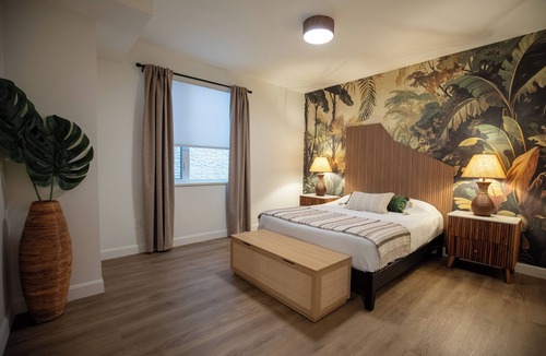 Regional District of Nanaimo Hotel | Tropical Suite 203 - The Agora a Boutique Hotel