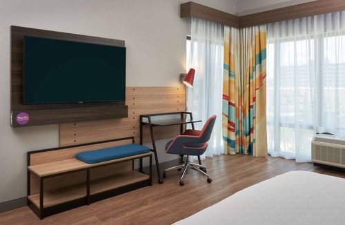 Pompano Beach Hotel | Tru By Hilton Pompano Beach Pier