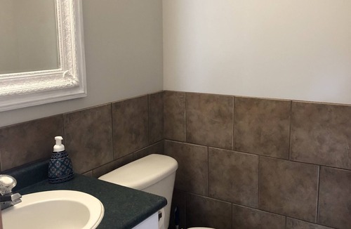Okanagan-Similkameen House | Tulameen Cozy Bunk house Cabin Perfect for Two people, with Kitchenette, & BBQ