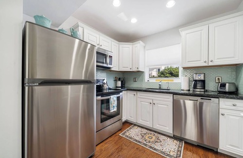 Delray Beach Condo | Two Bedroom Boutique Condo 2 Blocks from the Beach and Atlantic Avenue