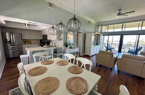 Fort Pierce Condo | Two bedroom/Two bathroom Penthouse Beach Condo
