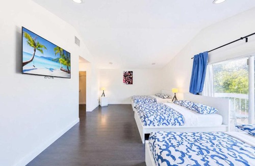 Ives Estates House | Two Luxury Villas - Private Pools - Large Groups