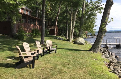 Melvin Village House | TWO WEEKS IN JULY REMAIN - Classic Lake House on Winni