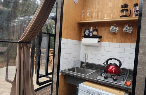 Rock Lake Ski Chalet | Ultra Private, Off-Grid Glamping Escape in the Wild. Secluded with Vista Views