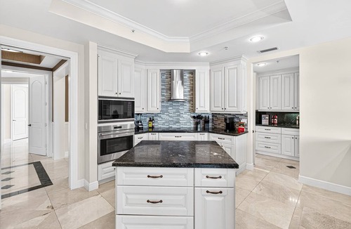 Jupiter Condo | Ultra-Luxury Jupiter Condo!4 En-suite bedrooms! 100 Yards to Ocean! Game Room!