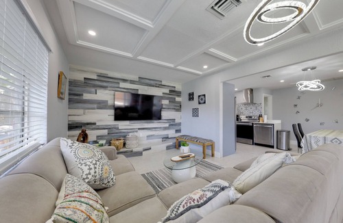 Little Ranches House | Unique 2 House Rental: 3 Mi to Beach & Boardwalk