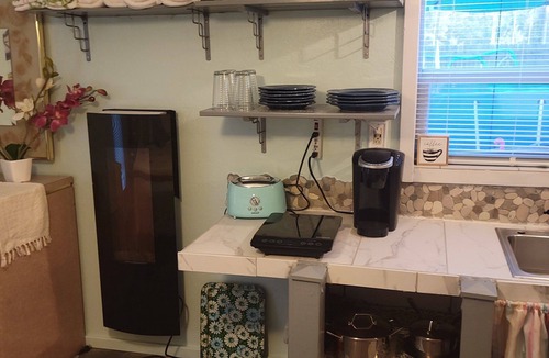 Sylvan Shores Apartment | Unique Studio Apartment nWifinKing BednJet Tubn Pooln C/O
