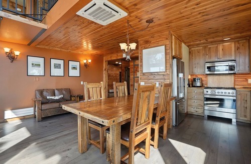 Keystone Cabin | Unmatched views of Mt. Rushmore and Black Elk Peak on 17 acres with hot tub