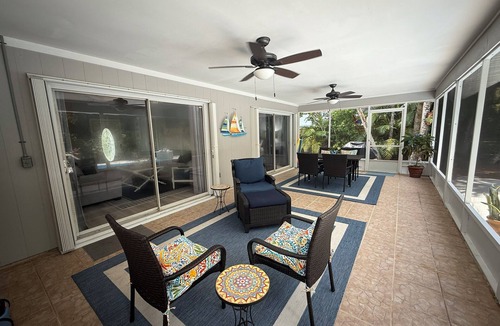 Summerplace House | Updated Cozy Beach House w/Heated Pool! A 4-minute walk to the Private Beach.